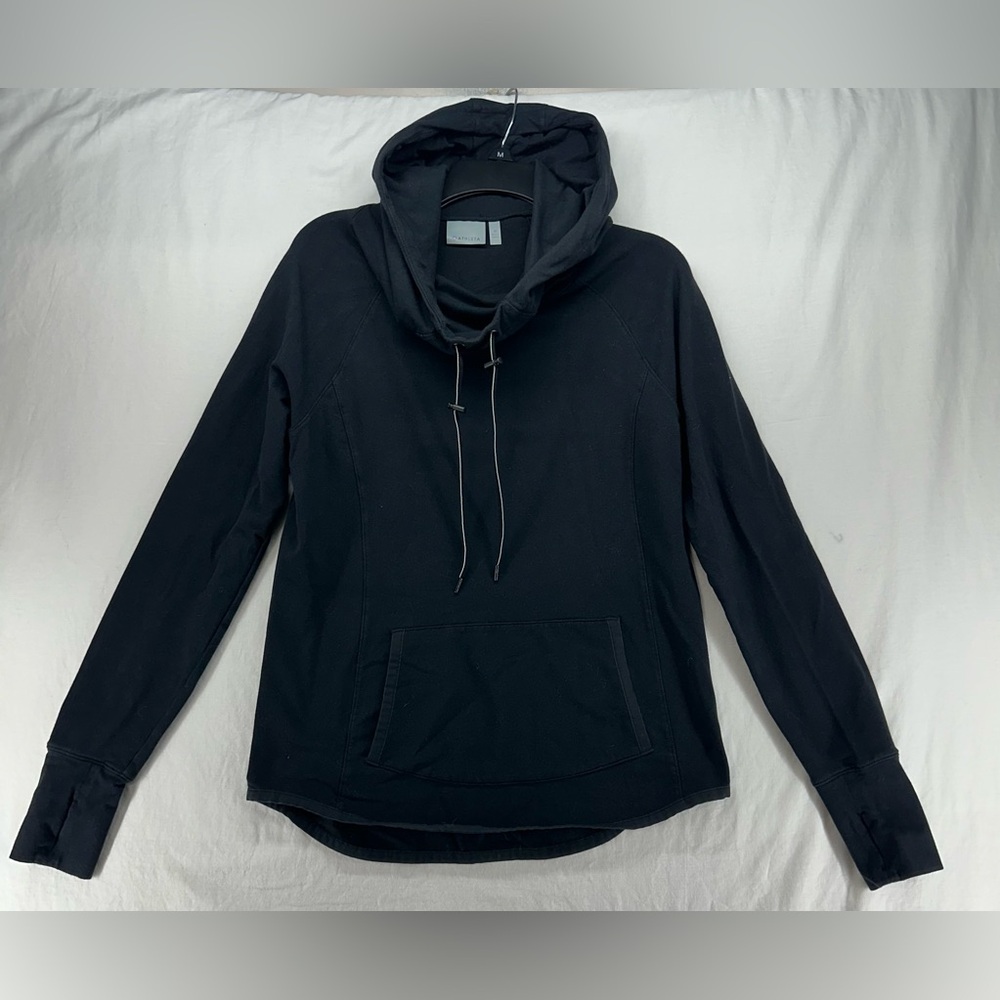 Athleta Sentry Hoodie Womens Medium Black Kangaroo Pockets Sweatshirt Athleisure
